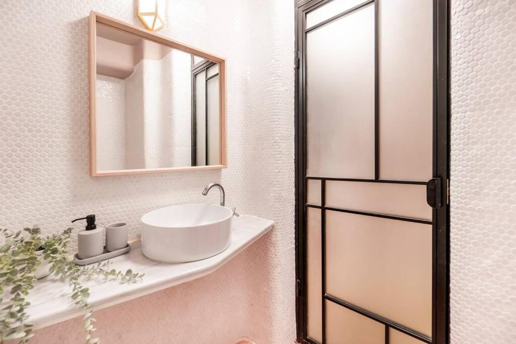 Marvellous Design Studio Old Town بوخارست المظهر الخارجي الصورة
