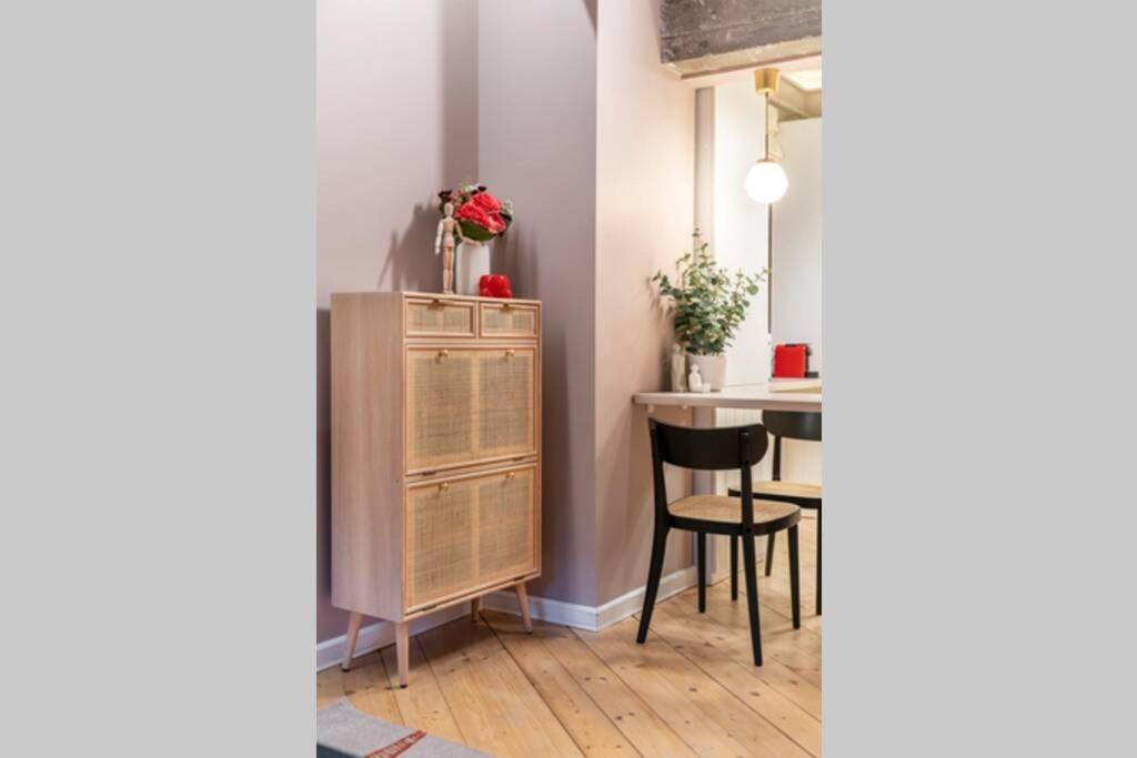 Marvellous Design Studio Old Town بوخارست المظهر الخارجي الصورة